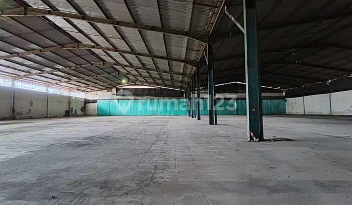 For Rent: 2000M Warehouse in Moch Toha Area, Bandung For Rent: 2000M Warehouse in Moch Toha Area, Bandung