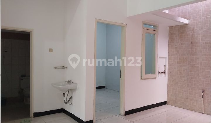 Disewakan: Rumah di K B P 2