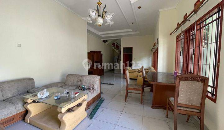 Disewakan/Dijual Rumah 10kmr Di Area Sarijadi 2