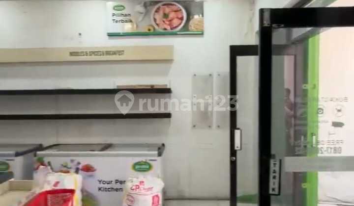 For Rent: Shophouse in Sayap Ciateul