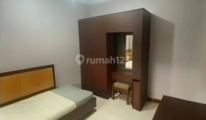 Disewakan: 2br Di Majesty Apartement 2