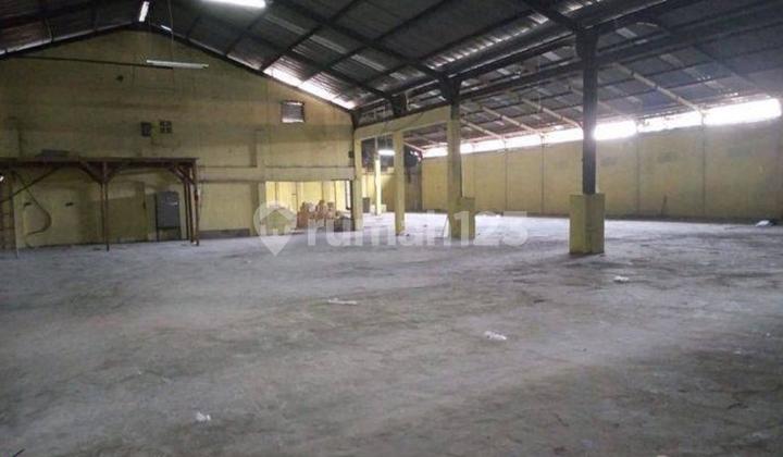 For Rent: Warehouse In Sukarno-Hatta Wing (main road)