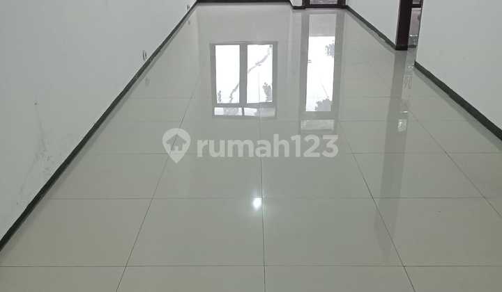 For Rent: 2-Story Shophouse in Padalarang 2