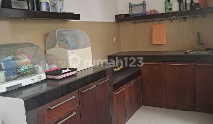 Disewakan: Rumah Di T K I 3 2