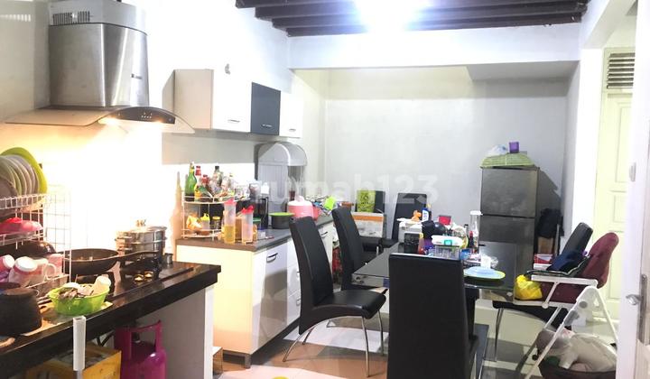 Dijual: Rmh Semi Furnished di Sayap Kopo 2