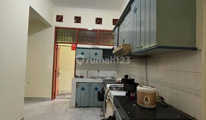 Disewakan/Dijual Rumah 10kmr Di Area Sarijadi 2