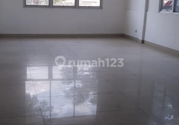 For Rent: 3-Story Shop House on Main Road Cihampelas, Bandung