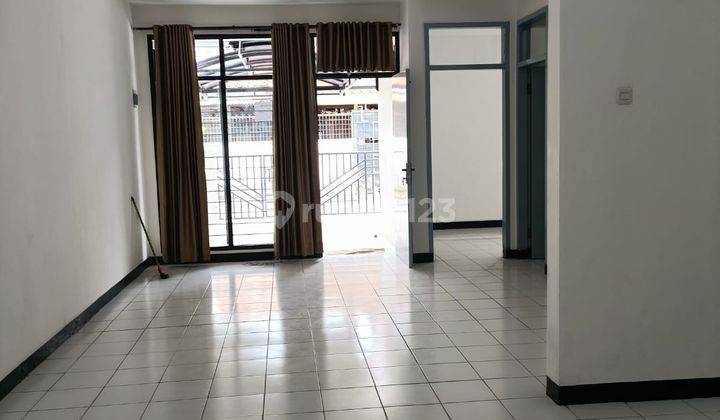 Disewakan: Rumah Di T K I 1 Taman Kopo Indah Bandung 1