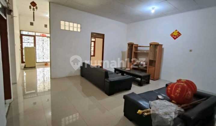 Disewakan: Rumah Di T K I 3 Bandung Disewakan: Rumah Di T K I 3 Bandung