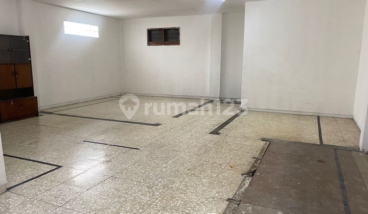 For Rent: 400M² Shop House on Kopo Street, Bandung.