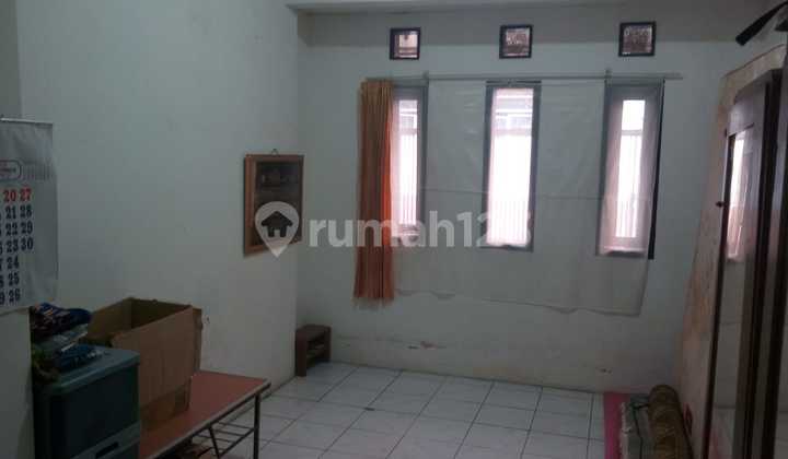 Dijual : Rumah Di Area Ciateul Bandung