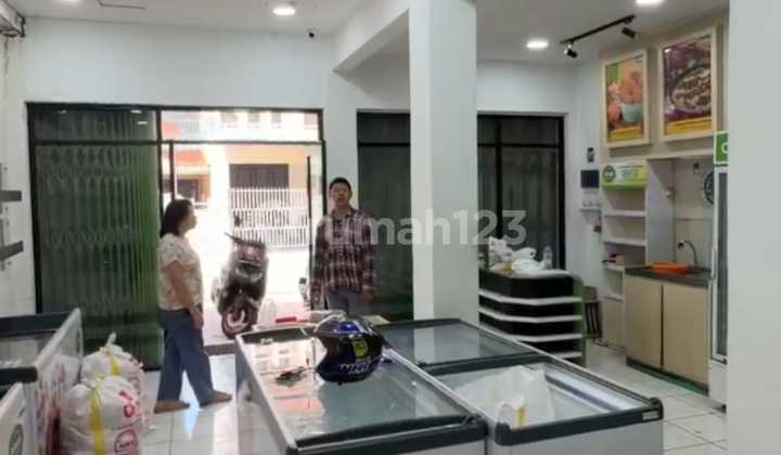 For Rent: Shophouse in Sayap Ciateul 2