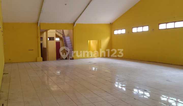 For Rent 375m² Shop House on Sukarno - Hatta Street, Bandung