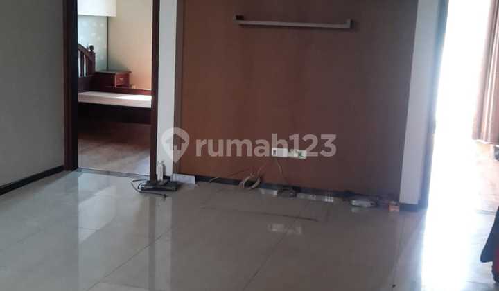Disewakan: Rumah Di Mekarwangi Bandung  2