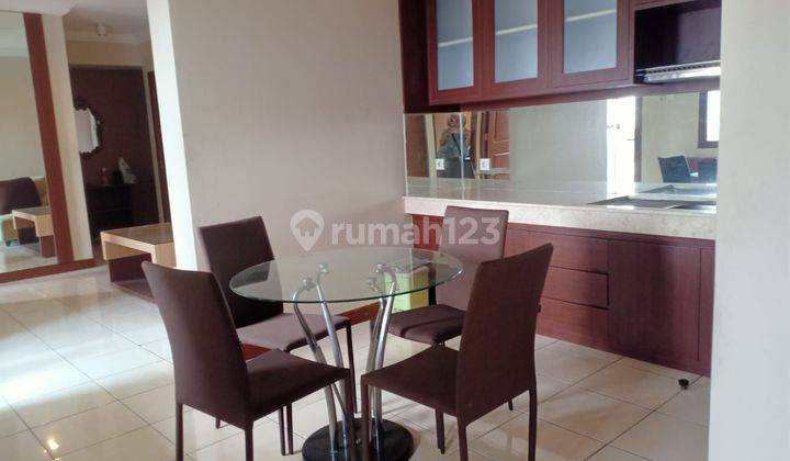 Dijual : 3 BR Di Apartemen Majesty 2