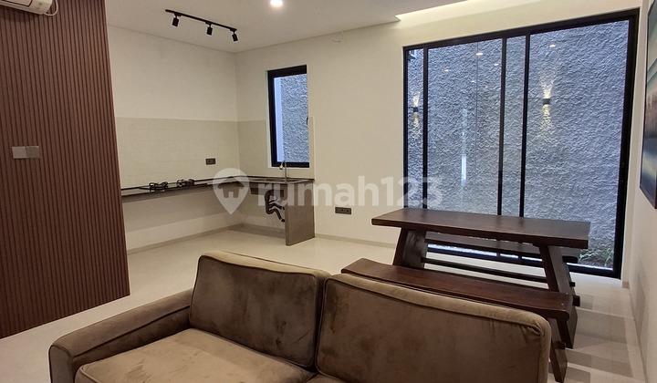 New House in Cirendeu with Many Bonuses 2