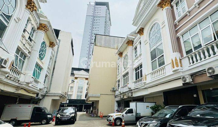 Ruko Crown Palace Tebet Jakarta Selatan Semi Furnished 1