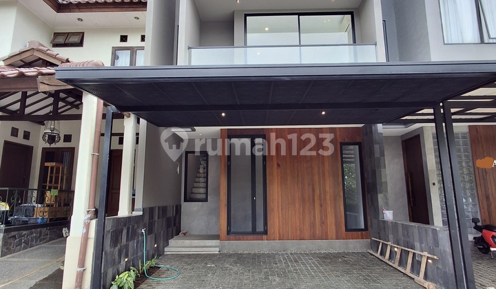 Rumah Baru Dalam Komplek Elite di Cirendeu