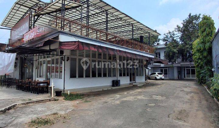 Bangunan Komersil Keren Ada Swimming Pool 1