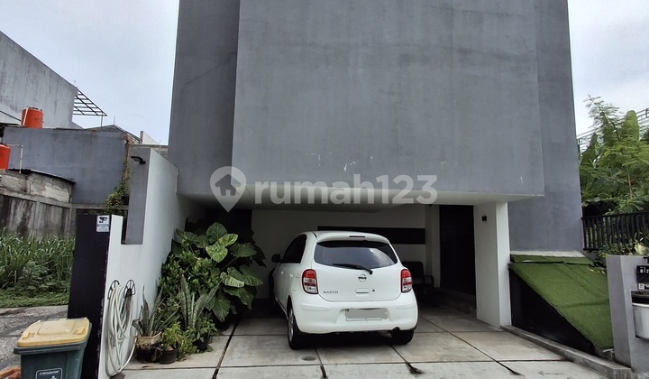 Dijual Rumah Bagus Dekat Sekolah Al Izhar