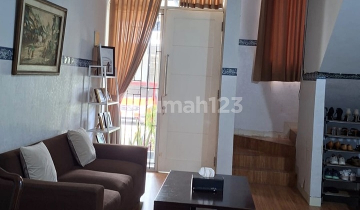 Dijual Rumah Aria Putra Ciputat Full Furnished 2