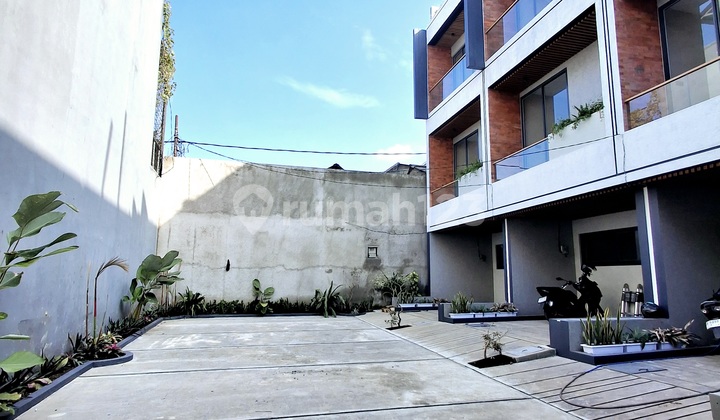 For Sale 3 New Townhouses on Jalan Bangka 2