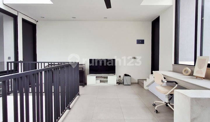 Rumah Dekat Al Izhar Pondok Labu Furnished 2