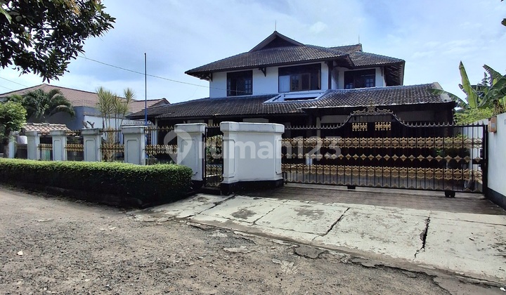 Dijual Murah Rumah Asri Dekat Mal Cinere