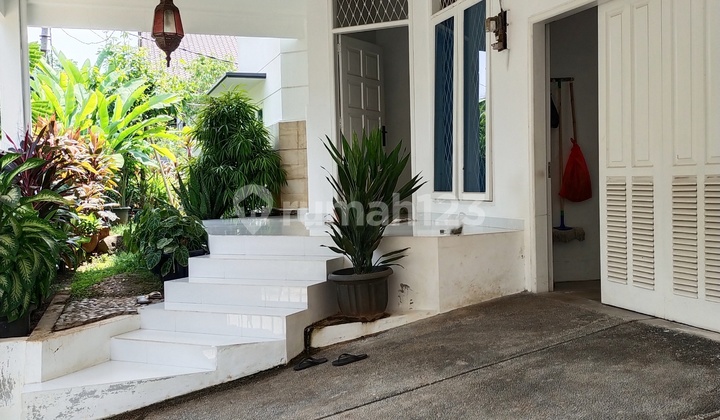 Good House in Cinere for Sale at a Low Price, Hook Position 2