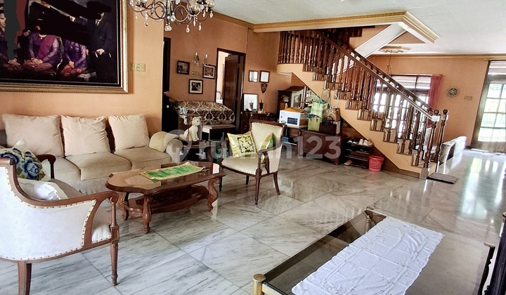 Asri House Near Cinere Mall, Spacious and Comfortable 2