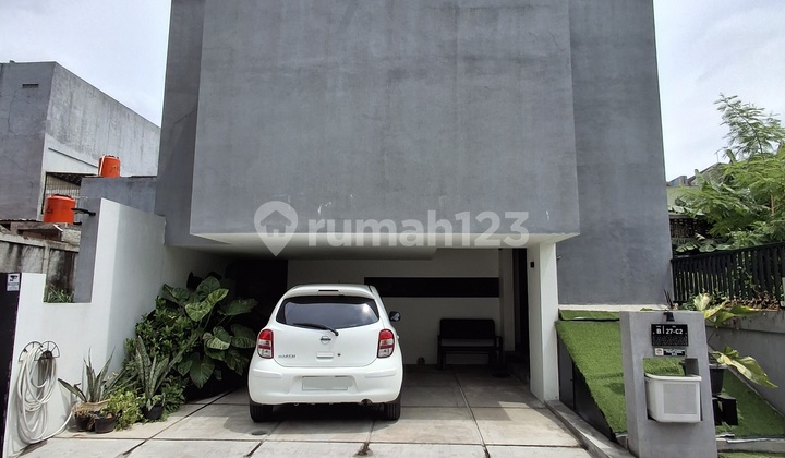 Fully Furnished House in a Very Strategic Location