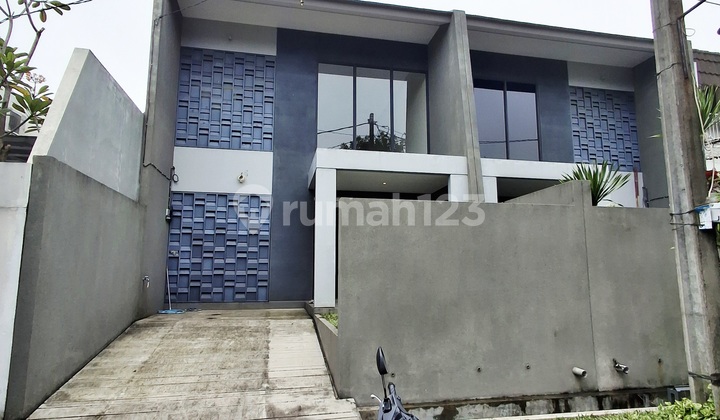 Rumah Cinere Baru Dekat Drip Padel