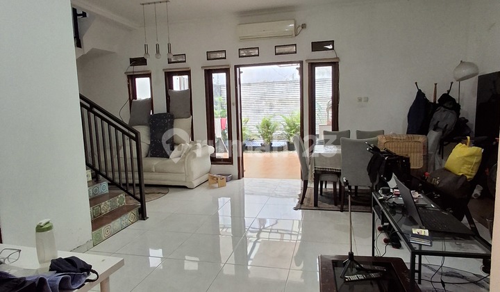 Rumah Sewa Dekat Labschool Cirendeu 1