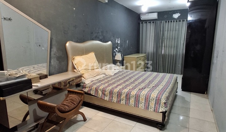 Cheap House for Sale in Cinere Near Krukut Toll Road