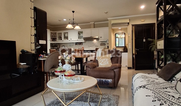 Nice Apartment Near Mrt Lebak Bulus 2