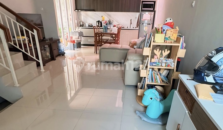 Rumah Cirendeu 4 Kamar Siap Huni Dekat Labschool