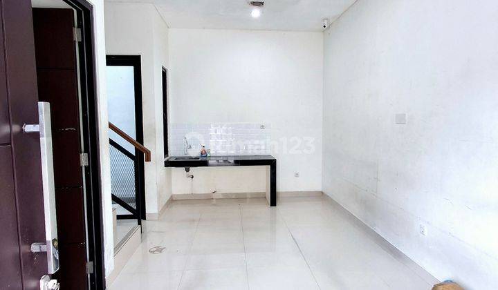 Rumah Dekat Living Plaza Cinere Dalam Cluster 2