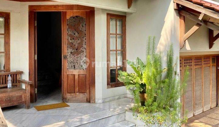 Rumah Lokasi Strategis 5 Kamar Full Kayu Jati 2