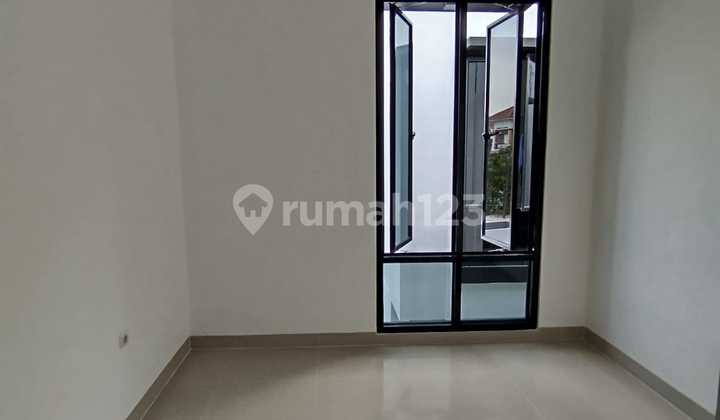 For Sale. Luxury House. Setiabudi Street, South Jakarta. 2