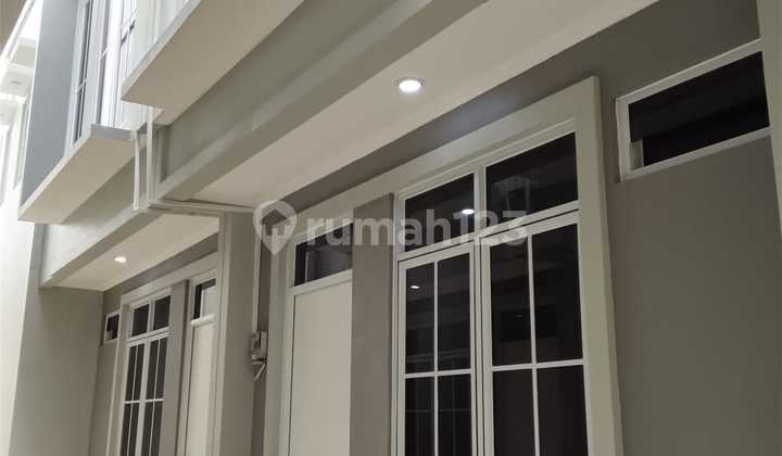 For Sale 2-Story House in Utan Kayu, Gg. Kamboja, East Jakarta For Sale 2-Story House in Utan Kayu, Gg. Kamboja, East Jakarta