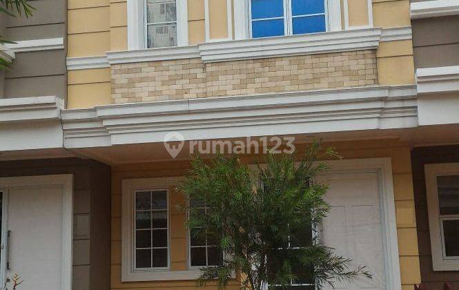 Rumah Brand New 2.5 Lantai Siap Huni. Lokasi Super Strategis 1