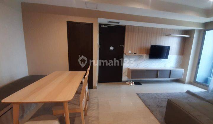 Apartemen MEWAH  2 BR FULL FURNISHED A Walk Distance from Mal AEON 2