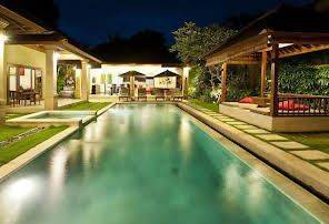 TOP URGENT VILLA FOR SALE LOCATION SEMINYAK KUTA BADUNG 1