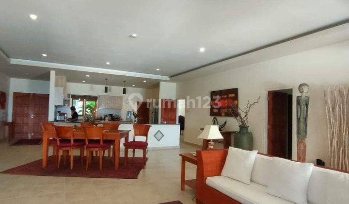 TOP URGENT  DI JUAL VILLA LOSS PANTAI VIEW LAUT LOKASI TEGALLENGE BULELENG
 1