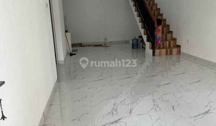 Rumah Minimalis 2 Lantai Baru SHM di Komplek Cheryfield, Bandung 2