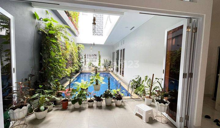 Rumah 2 Lantai SHM Fullfurnished Swimming Pool Arcamanik,bandung 1