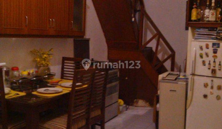 Dijual Rumah 2 Lantai Bagus di Setra Duta, Bandung 2