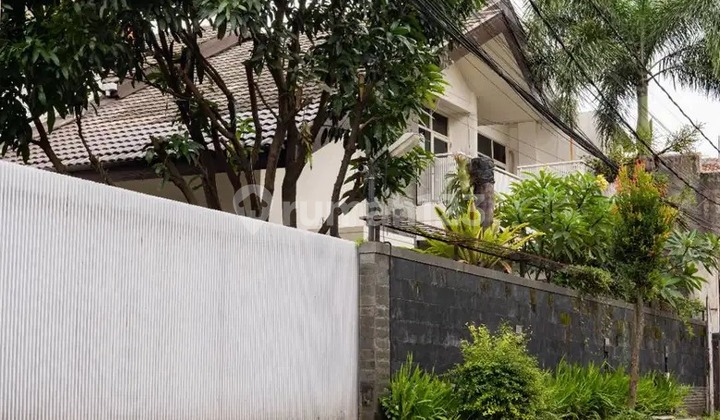 Komplek Kurdi Rumah Mewah Semi Furnish Nyaman Keamanan 24 Jam 2
