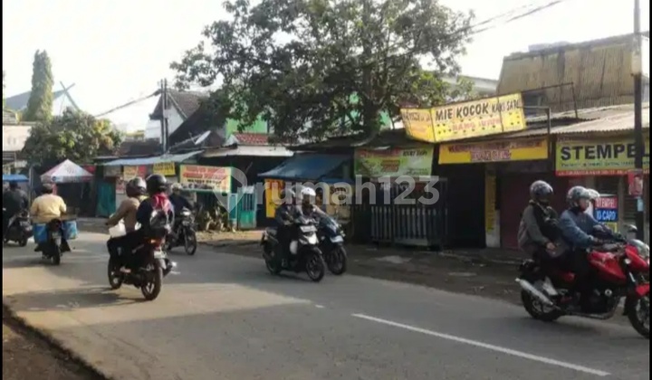 For Sale: Shop House Building Material, Boarding House in Business Location