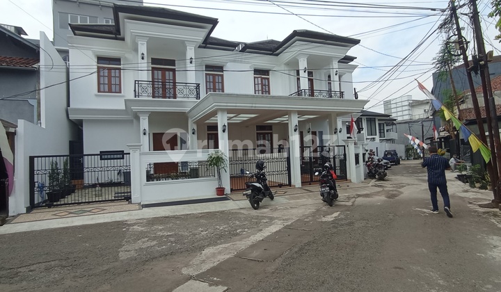 Luxury New House for Rent, Strategically Located Near the Main Road Buah Batu 2